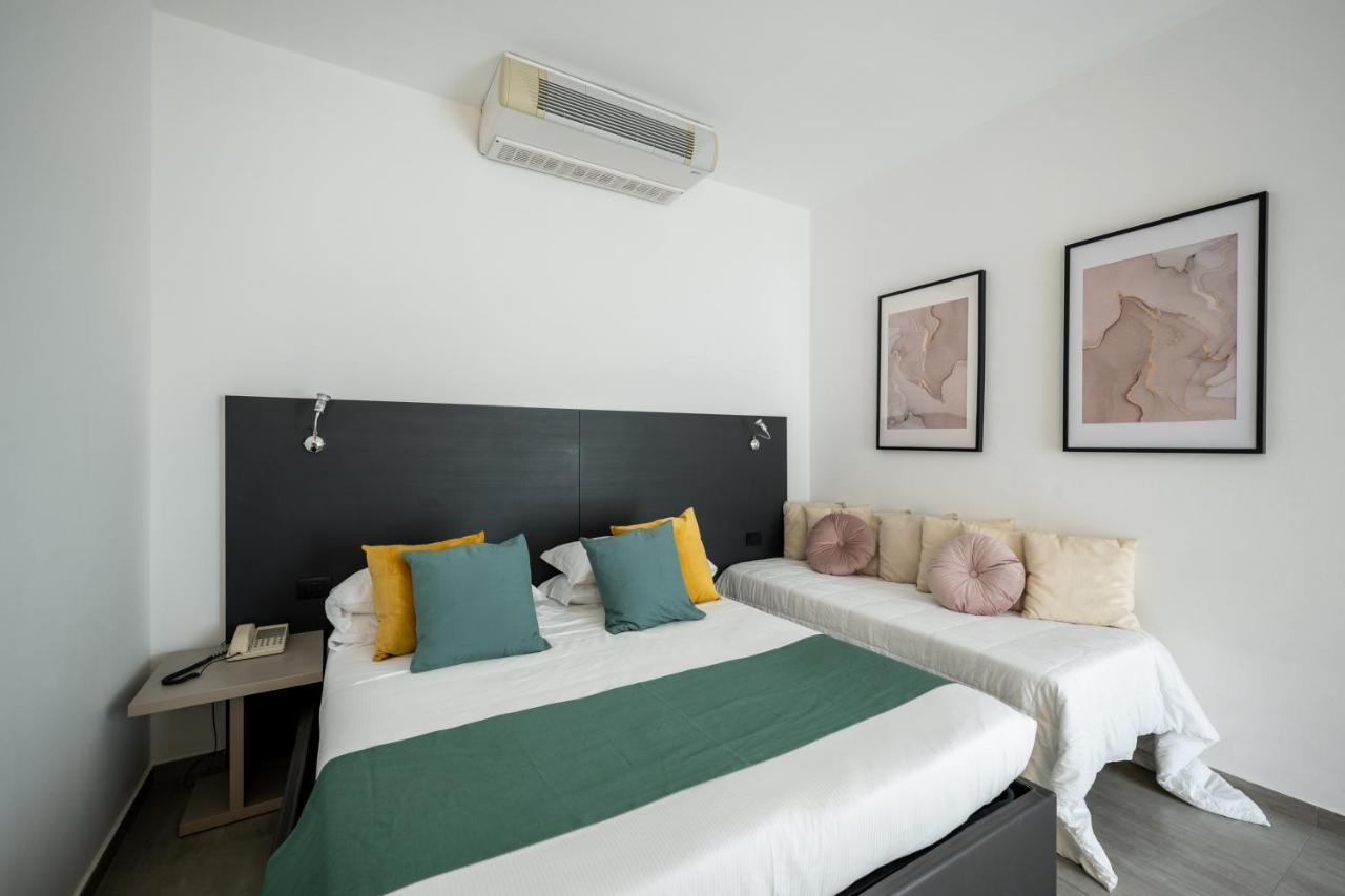 Hotel Continental Σενιγκάλια Εξωτερικό φωτογραφία