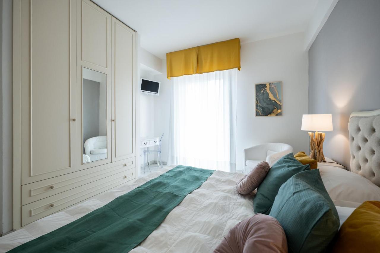 Hotel Continental Σενιγκάλια Εξωτερικό φωτογραφία