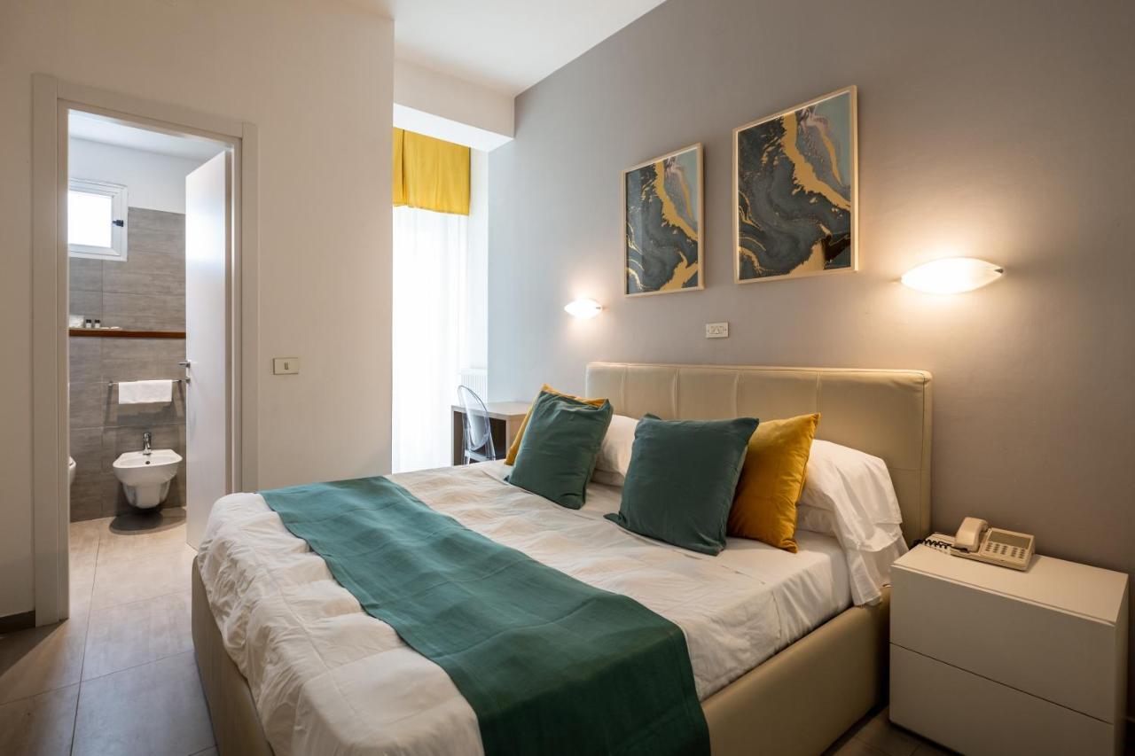 Hotel Continental Σενιγκάλια Εξωτερικό φωτογραφία
