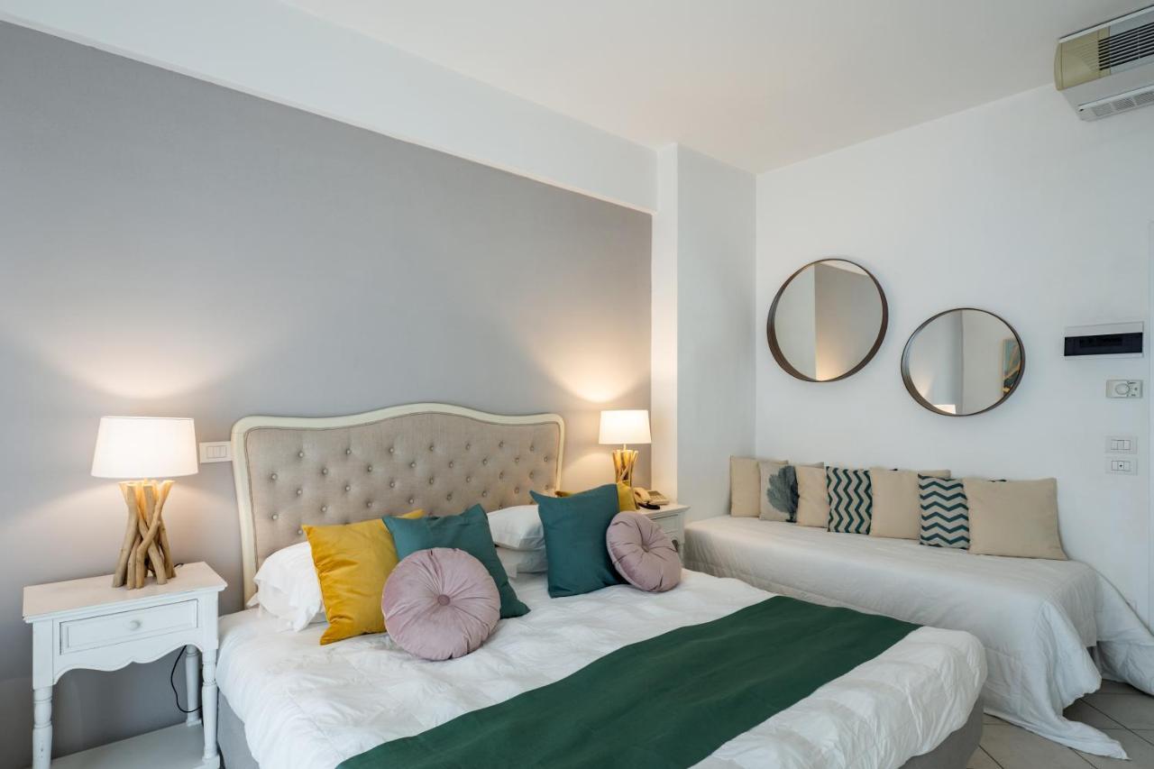 Hotel Continental Σενιγκάλια Εξωτερικό φωτογραφία