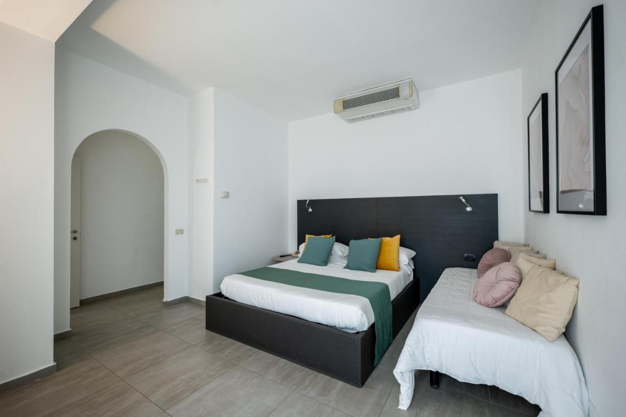 Hotel Continental Σενιγκάλια Εξωτερικό φωτογραφία