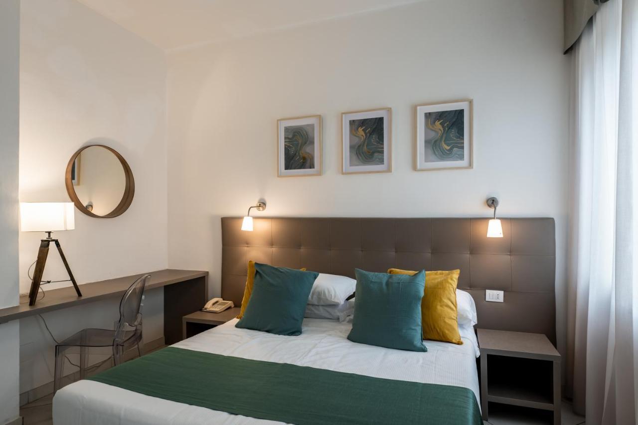 Hotel Continental Σενιγκάλια Εξωτερικό φωτογραφία