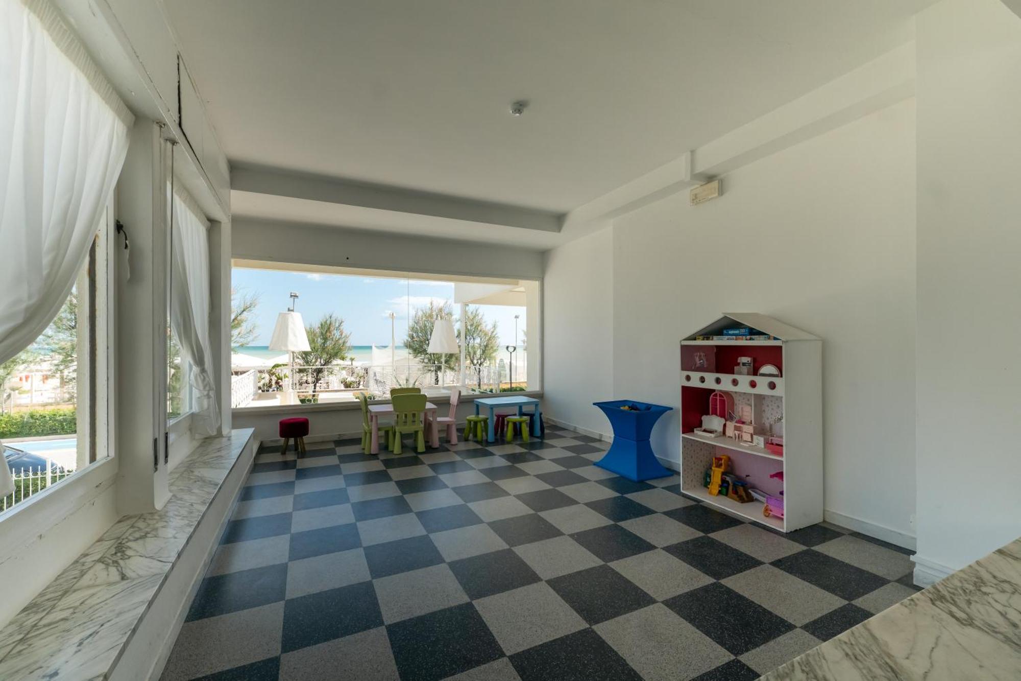 Hotel Continental Σενιγκάλια Εξωτερικό φωτογραφία